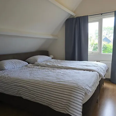 度假居 House